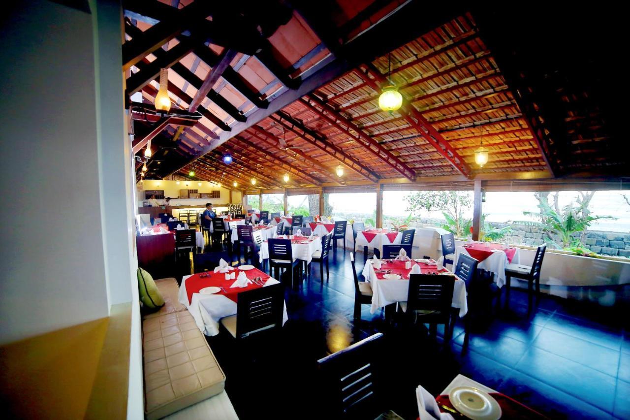 Old Lighthouse Bristow Hotel , Fort Kochi Buitenkant foto