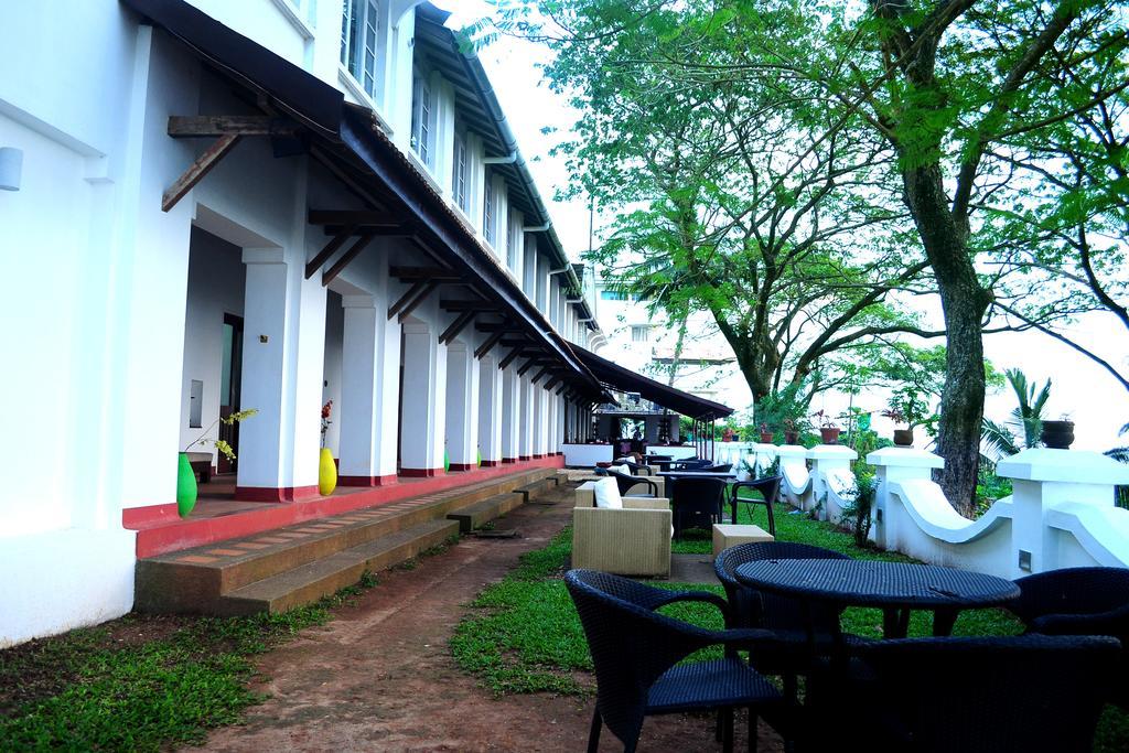 Old Lighthouse Bristow Hotel , Fort Kochi Buitenkant foto